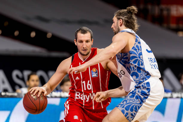 直接打崩芬 直接打崩芬